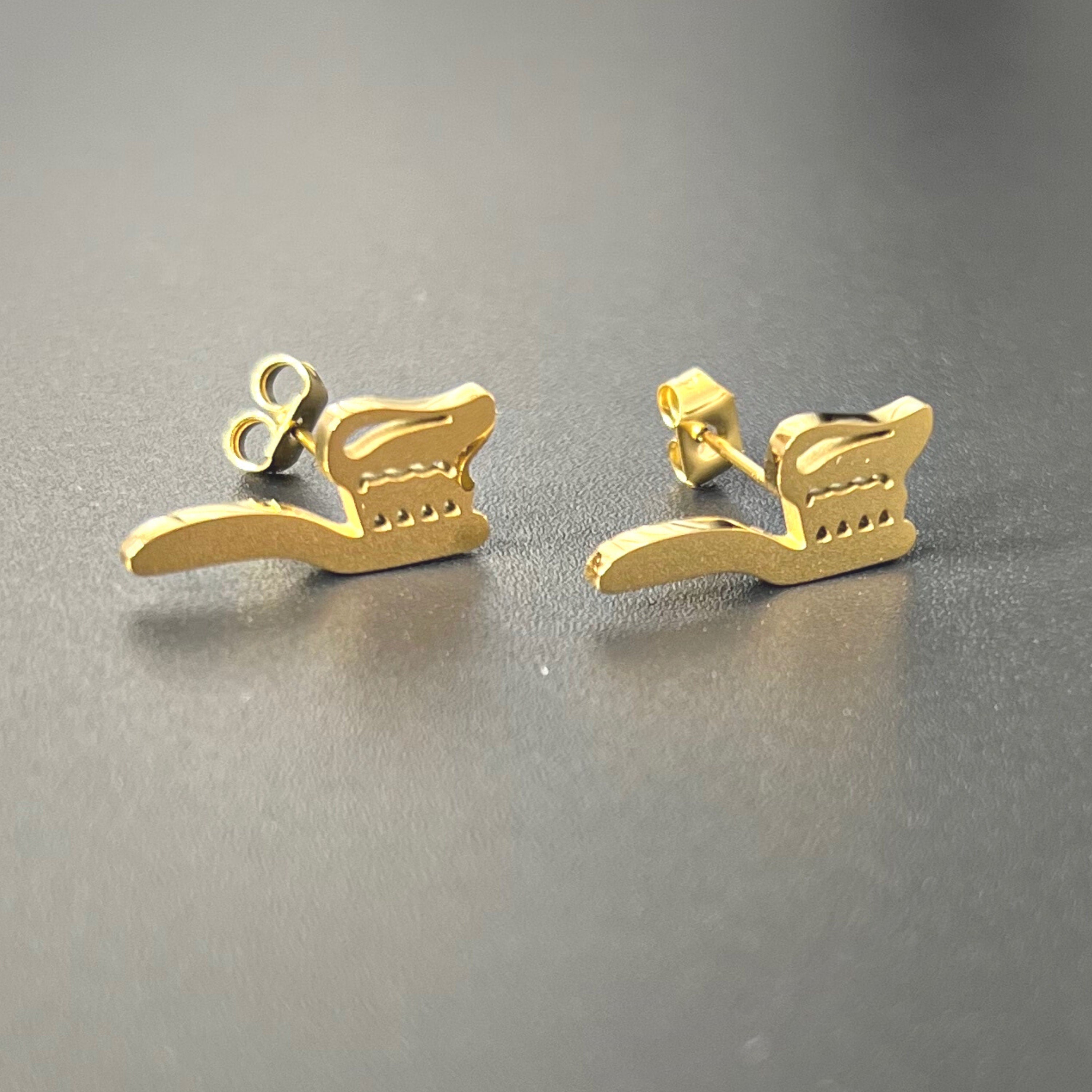 Shop S' Cluster Diamond Hoop Earrings Online | CaratLane US